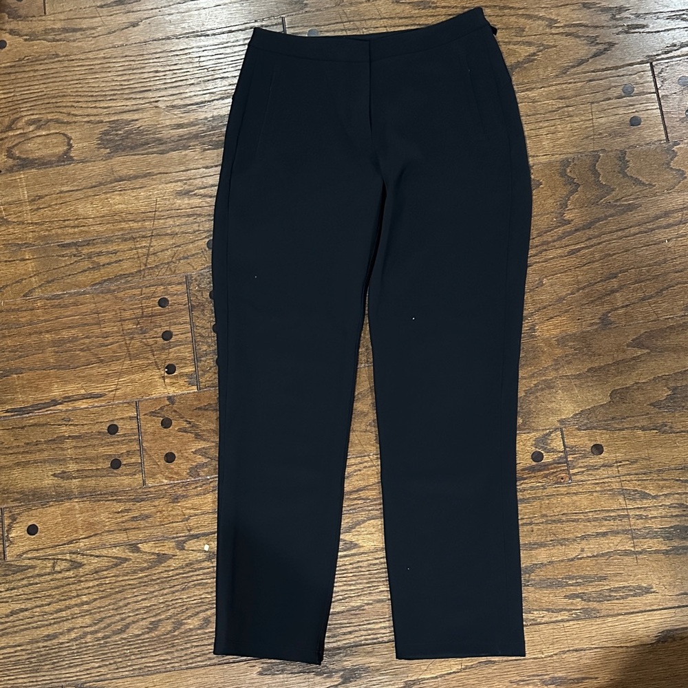 Lululemon On The Fly Pant (woven), size 4, made March 2018 (black)